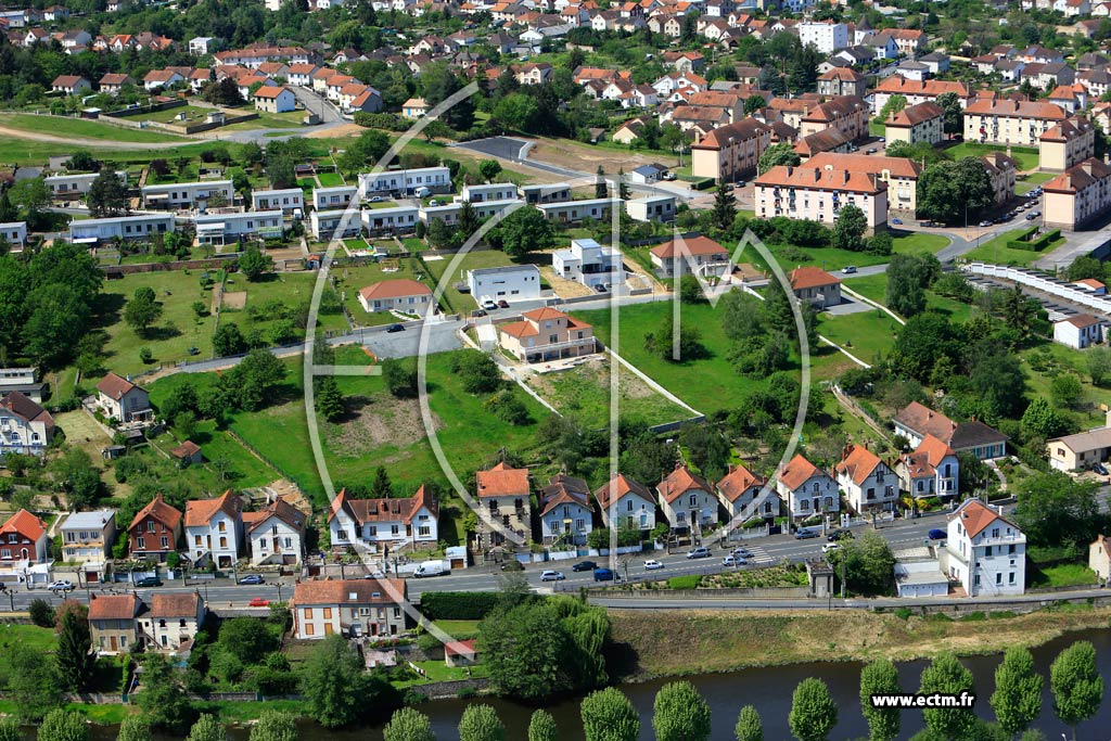 Photo arienne de Montluon (La Caserne-Les Guineberts)