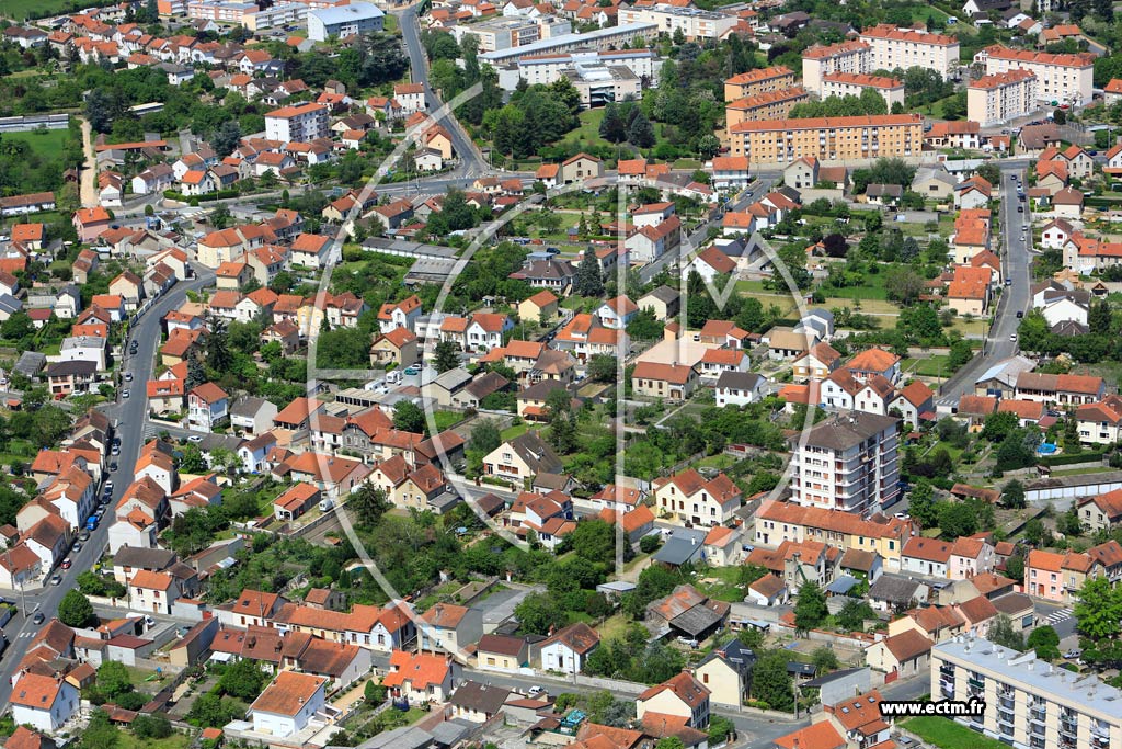 Photo arienne de Montluon (Montcourtais)