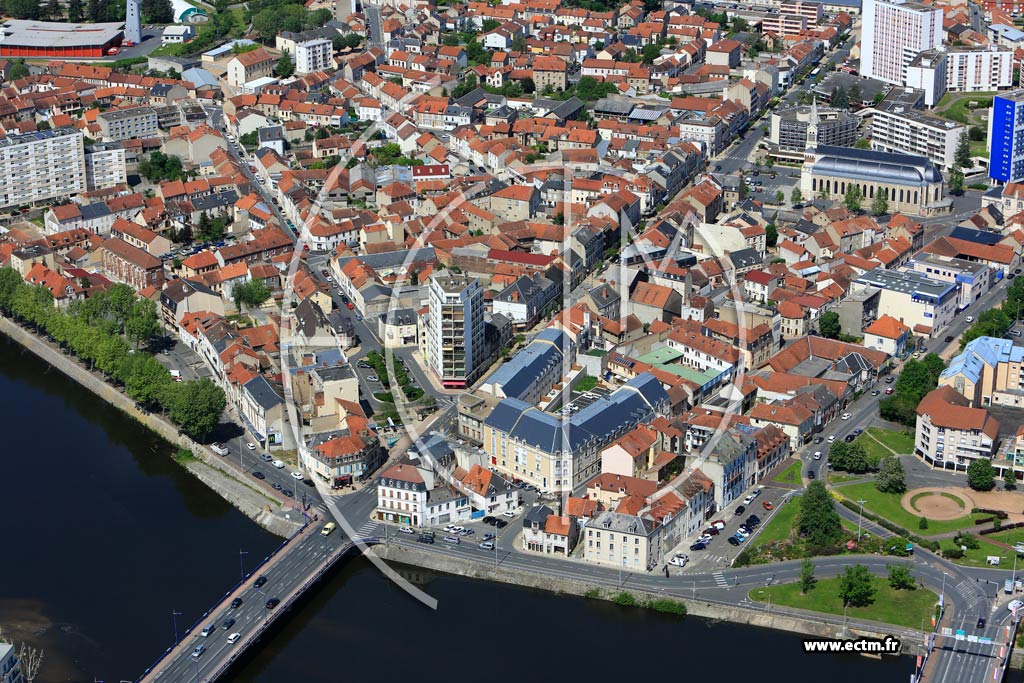 Photo arienne de Montluon (Ville Gozet)