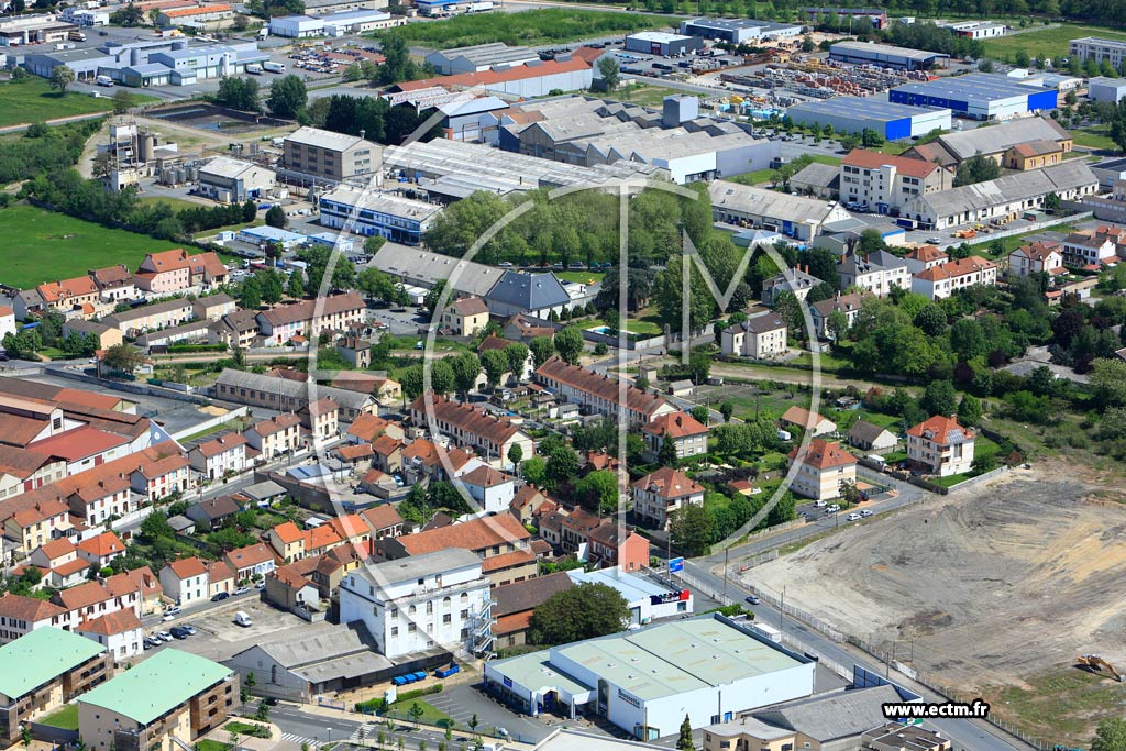 Photo arienne de Montluon (Ville Gozet)
