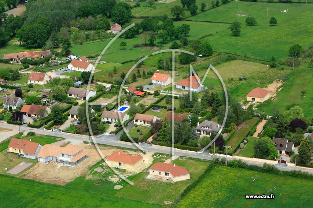 Photo arienne de Vaux (La Roussille)