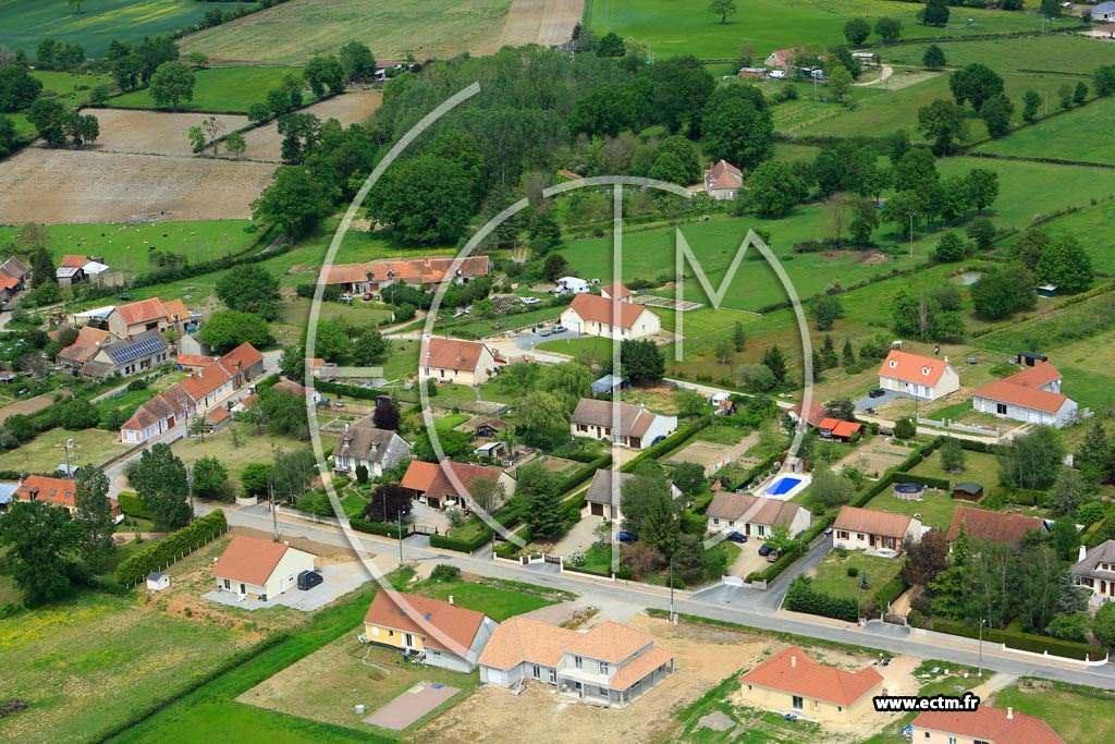 Photo arienne de Vaux (La Roussille)