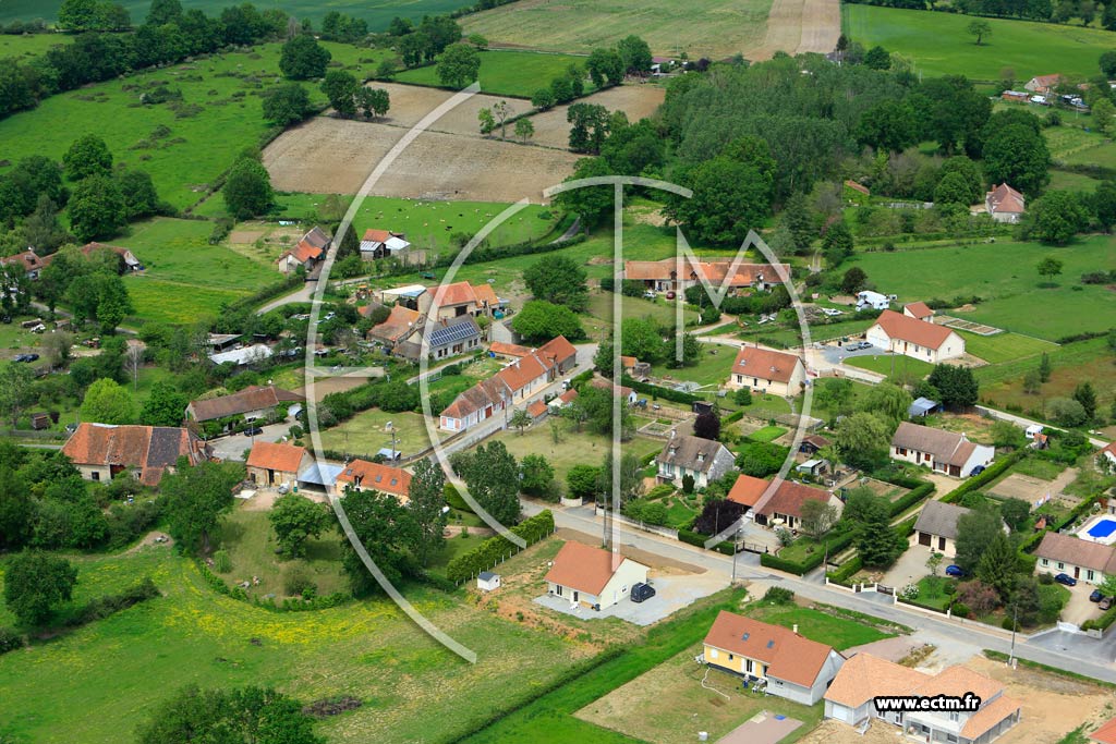 Photo arienne de Vaux (La Roussille)