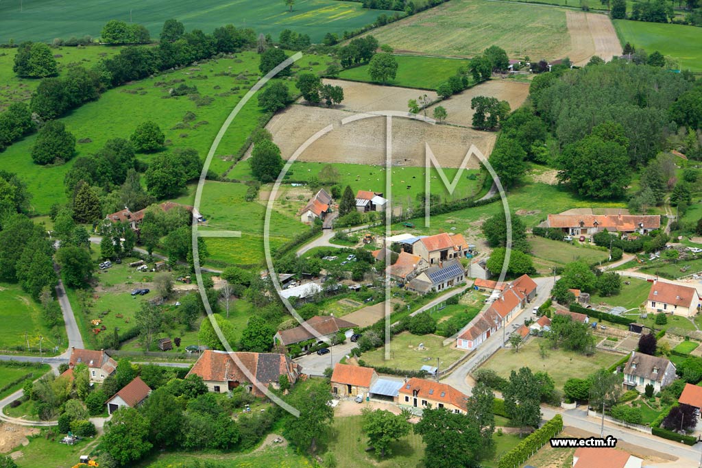 Photo arienne de Vaux (La Roussille)