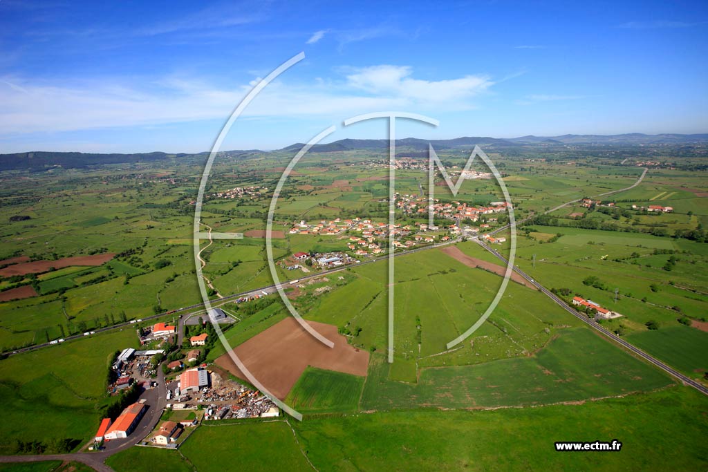 Photo arienne de Bains (Cordes)
