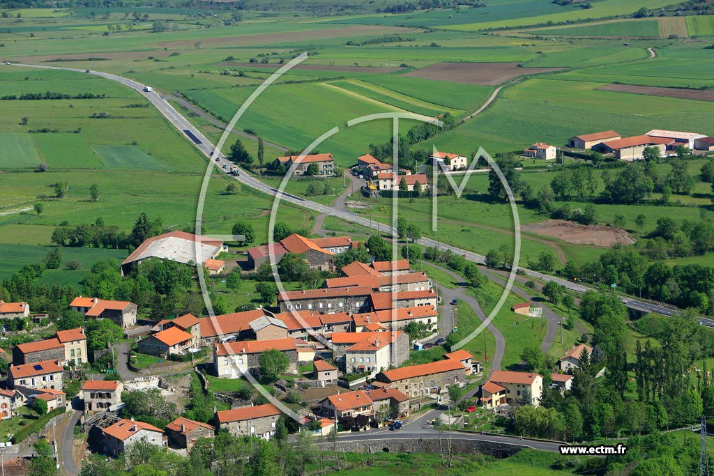 Photo arienne de Bains (Cordes)