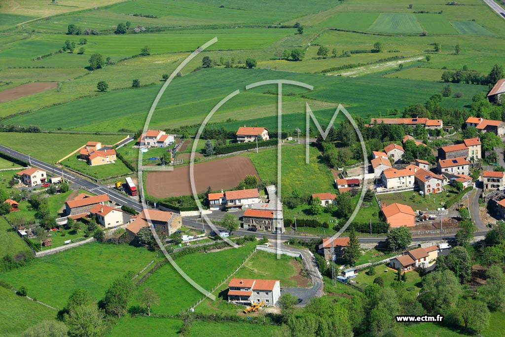 Photo arienne de Bains (Cordes)