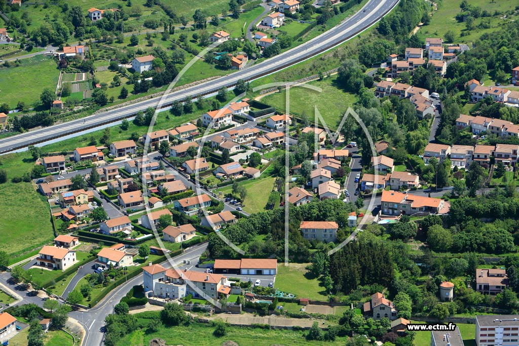 Photo arienne de Brives-Charensac