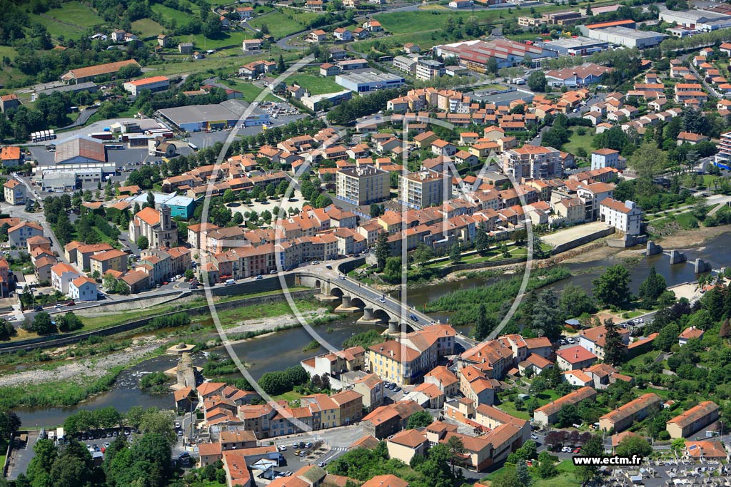 Photo arienne de Brives-Charensac