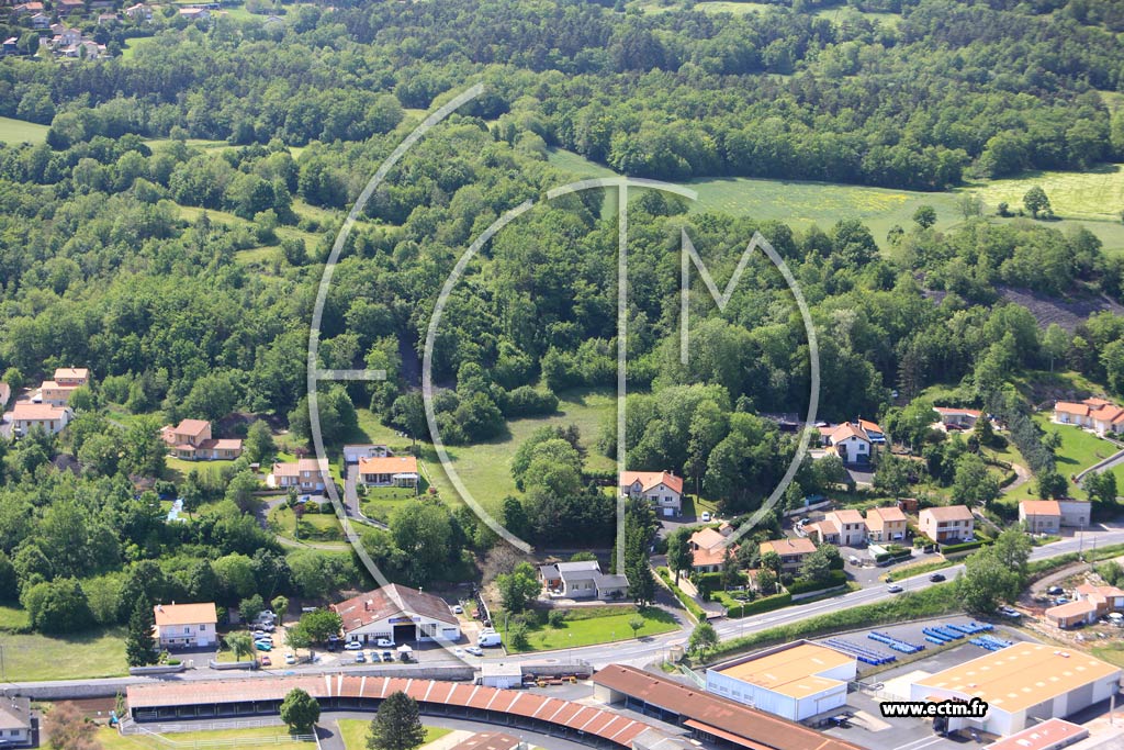 Photo arienne de Coubon (Volhac)