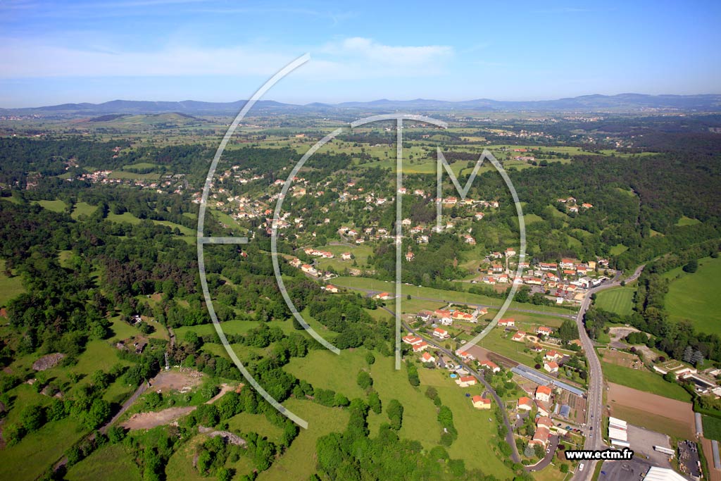 Photo arienne de Espaly-Saint-Marcel (La Tarine)
