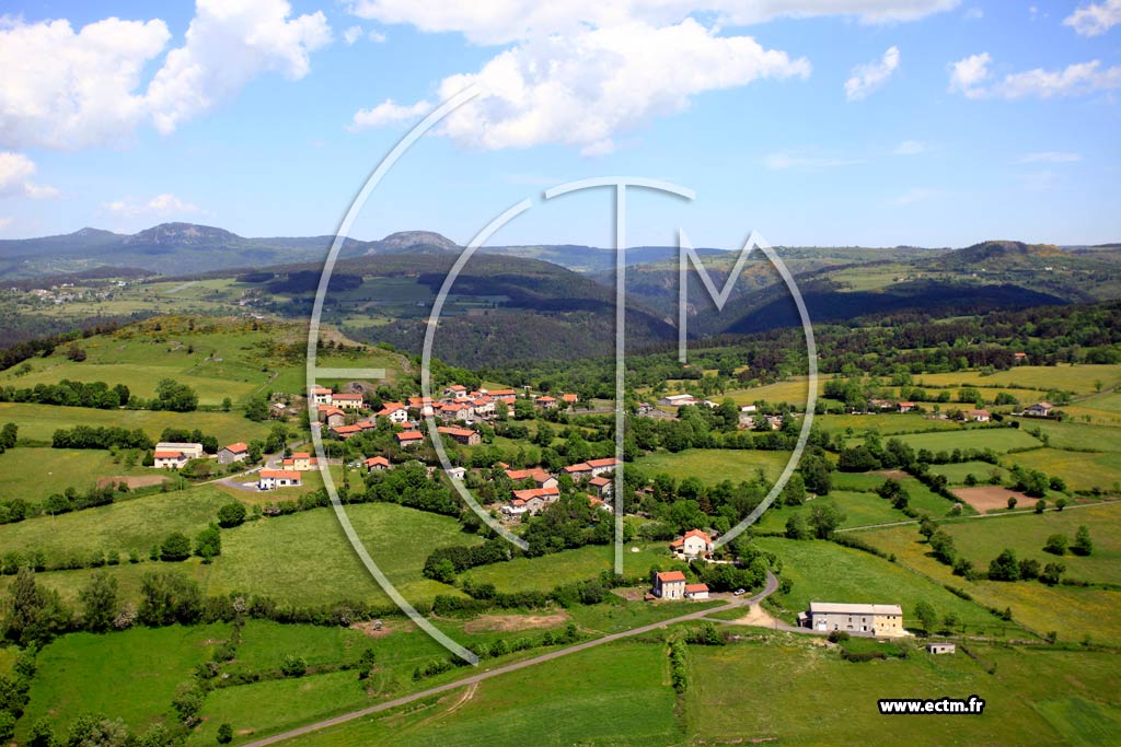Photo arienne de Lantriac (Le Mont)