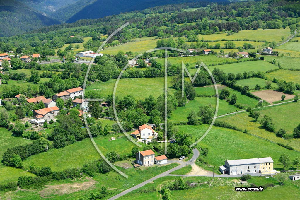 Photo arienne de Lantriac (Le Mont)