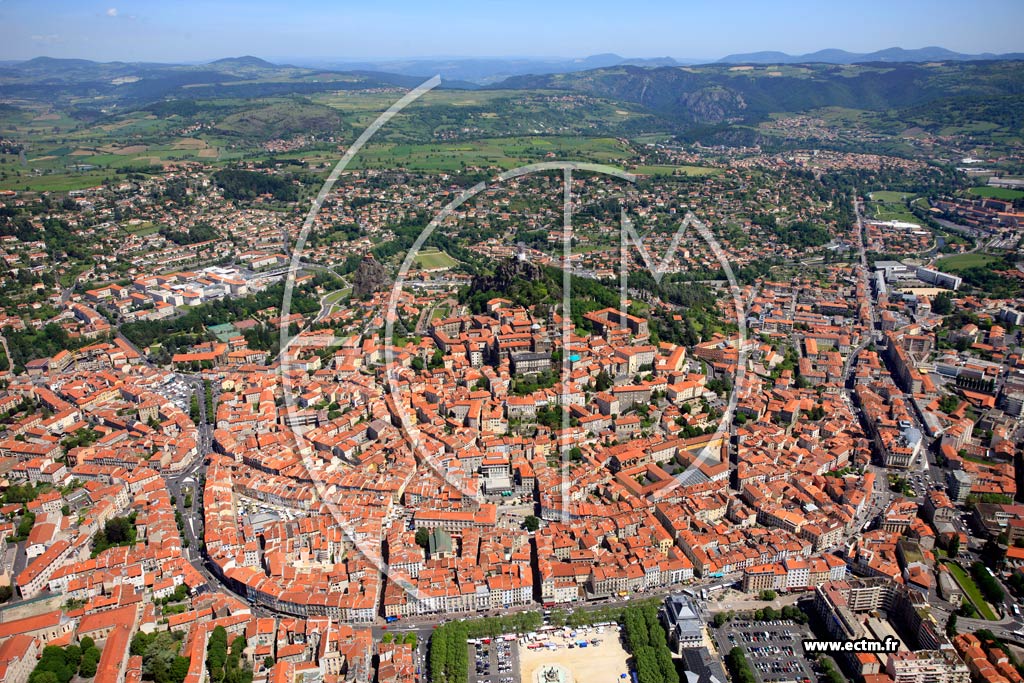 Photo arienne de Le Puy-en-Velay