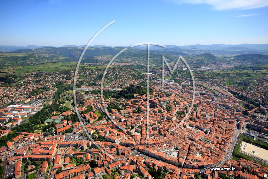 Photo arienne de Le Puy-en-Velay