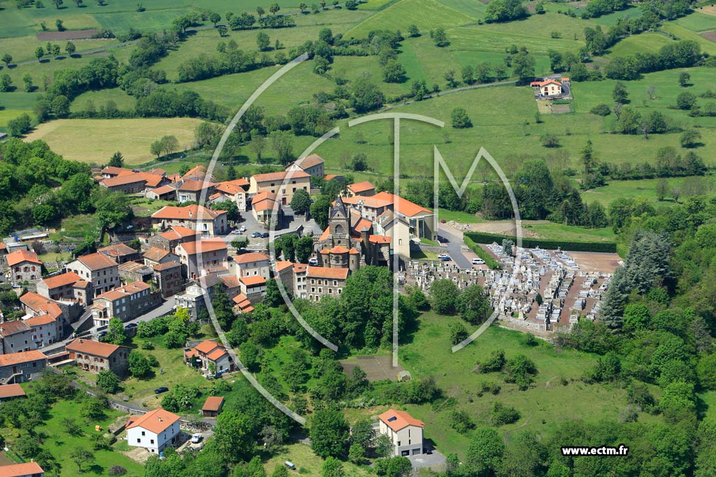 Photo arienne de Polignac