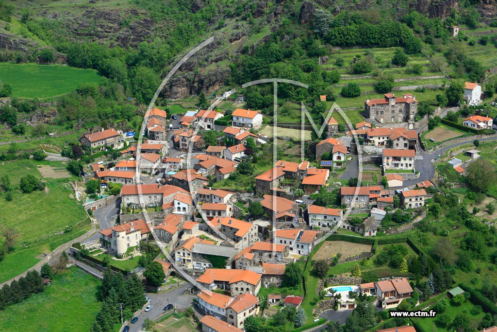 Photo arienne de Polignac (Cheyrac)