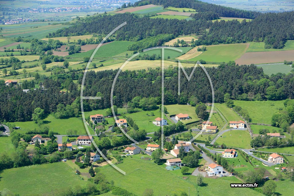 Photo arienne de Polignac (Le Sentier)