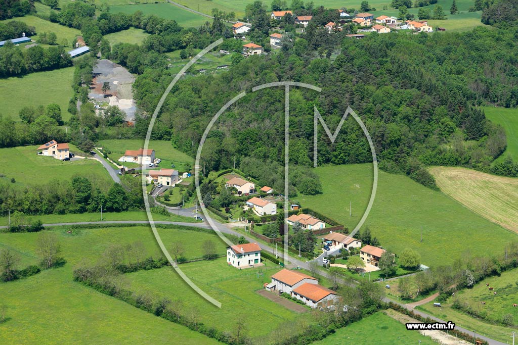 Photo arienne de Polignac (Le Sentier)