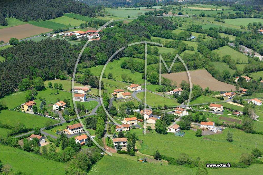 Photo arienne de Polignac (Le Sentier)