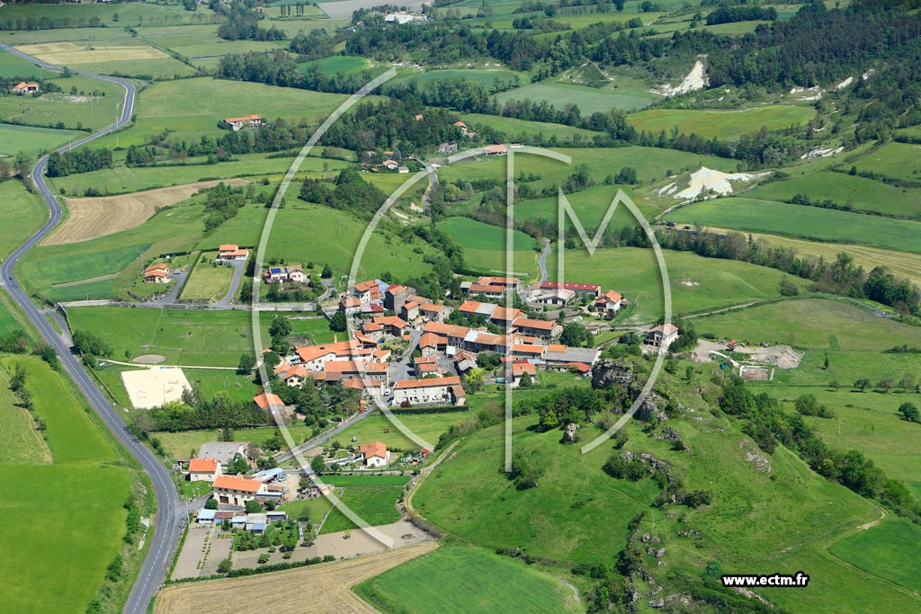Photo arienne de Polignac (Rochelimagne)