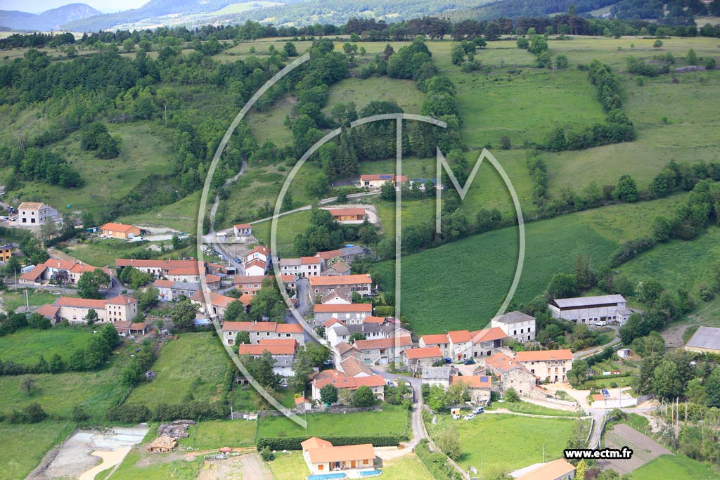 Photo arienne de Rosires (Chiriac)