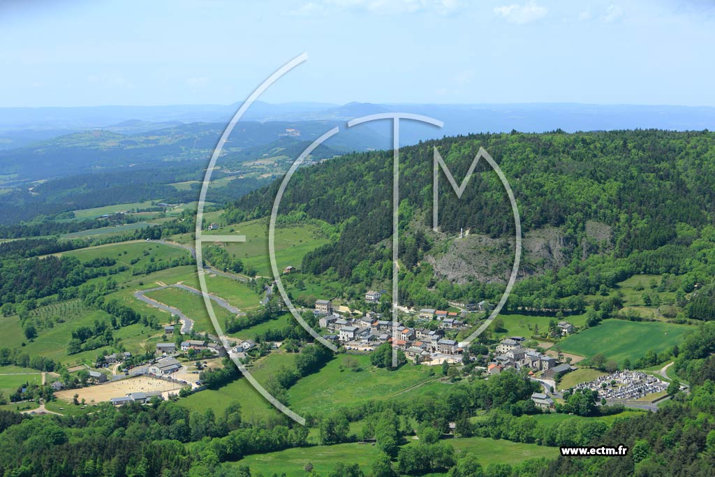 Photo arienne de Saint-Pierre-Eynac