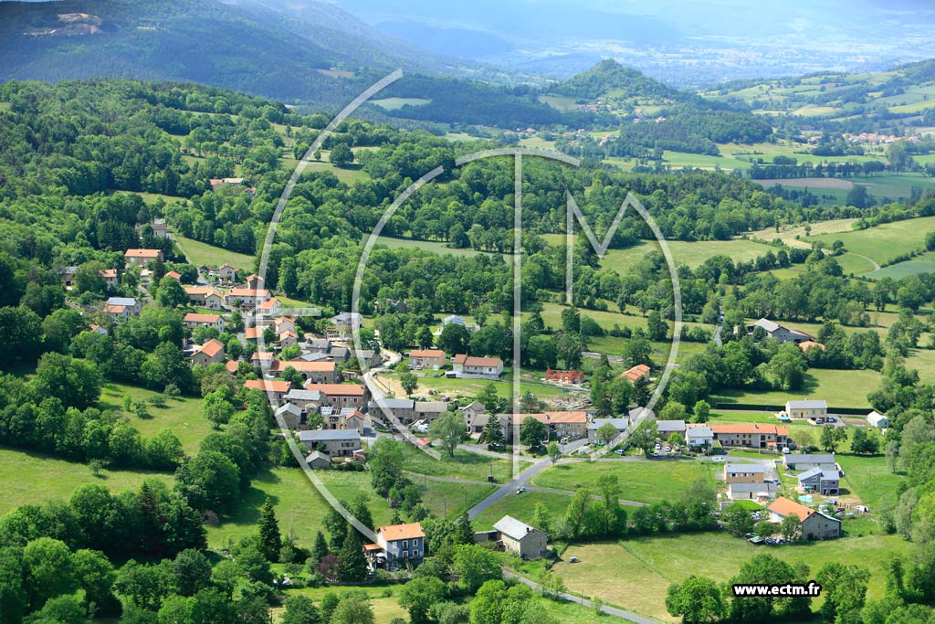 Photo arienne de Saint-tienne-Lardeyrol (Condros)