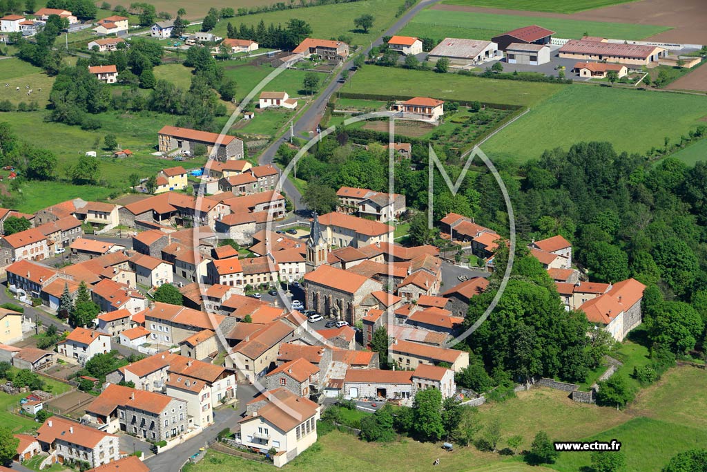 Photo arienne de Sanssac-l'glise