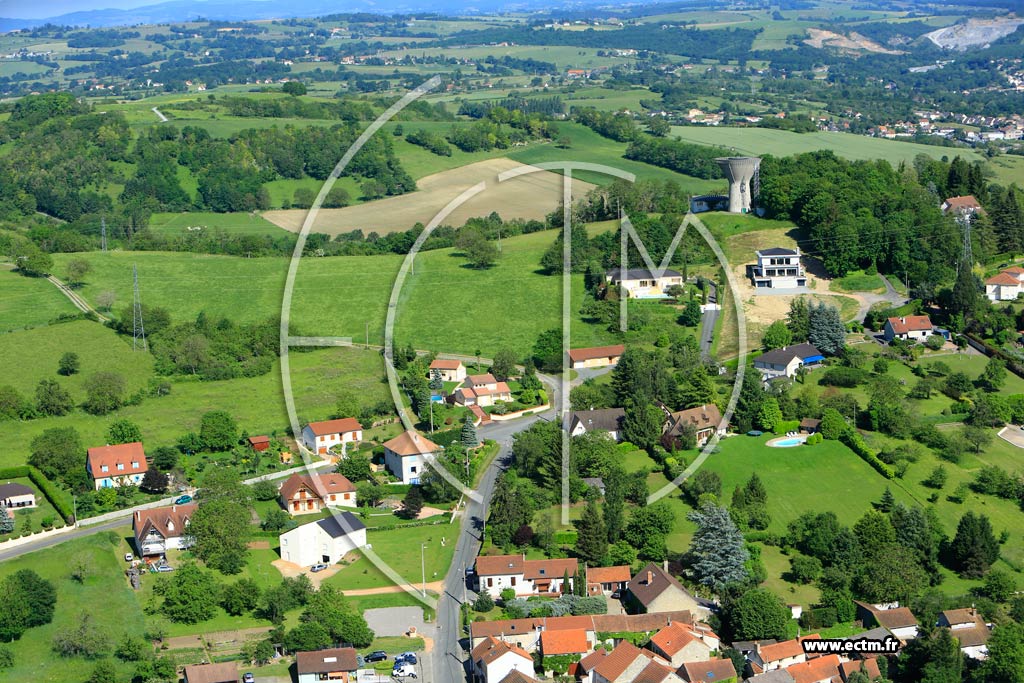 Photo arienne de Creuzier-le-Vieux (Les Guinards)