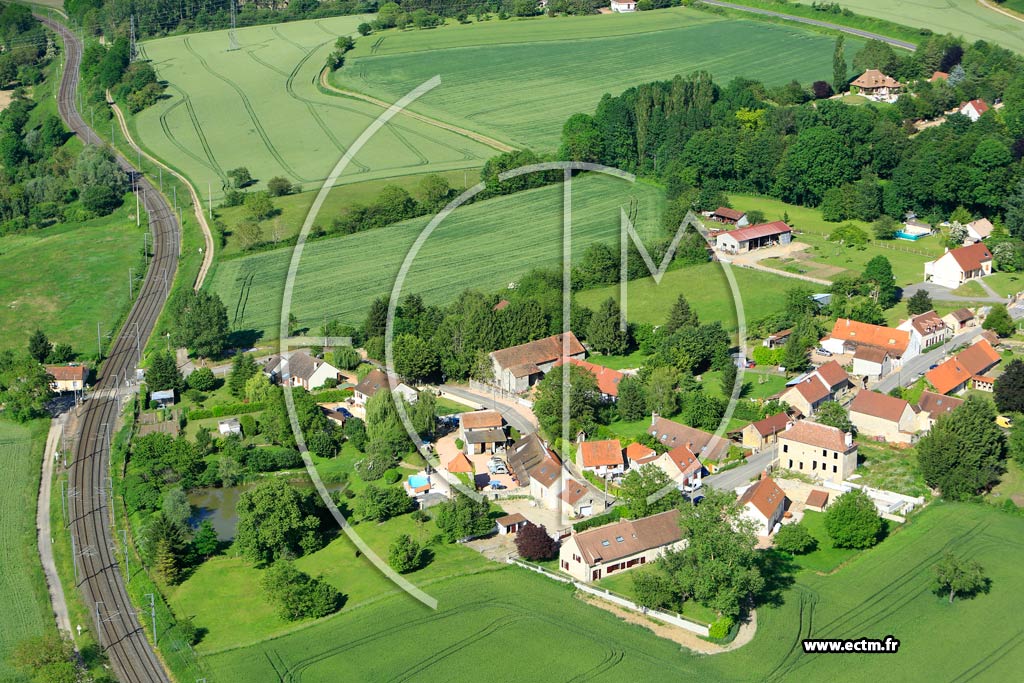 Photo arienne de Saint-Germain-des-Fosss (Bourzat)