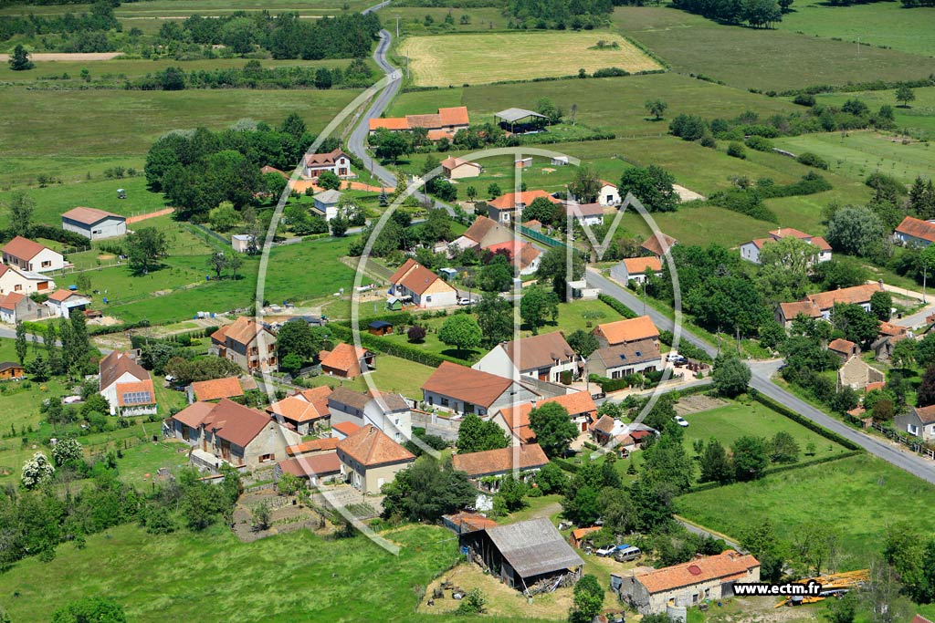 Photo arienne de Saint-Pont (La Chaume Bnite)