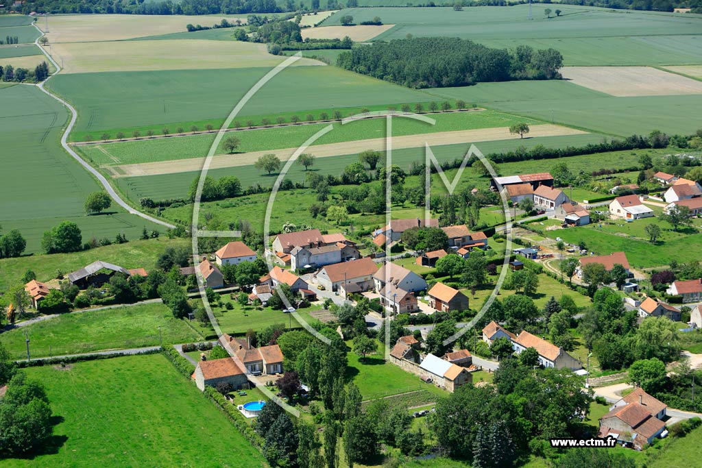 Photo arienne de Saint-Pont (La Chaume Bnite)