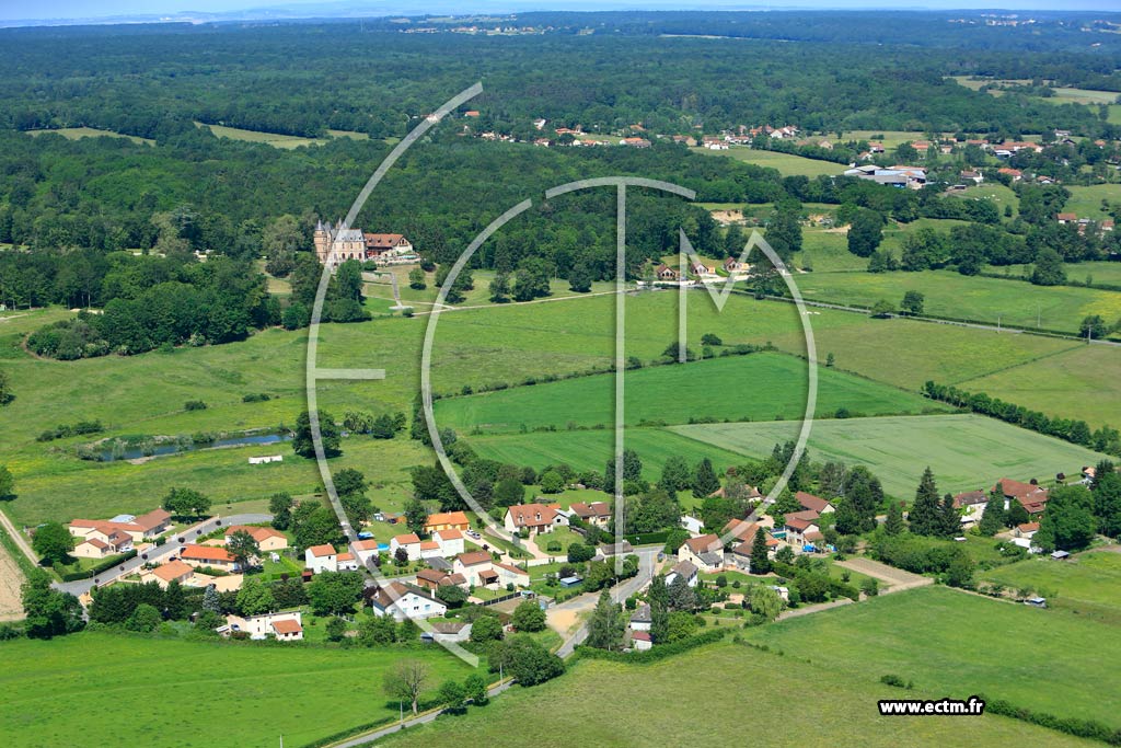 Photo arienne de Saint-Priest-Bramefant