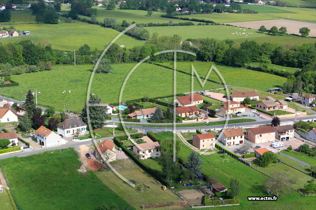 Photo arienne de Saint-Rmy-en-Rollat (Les Carrs)