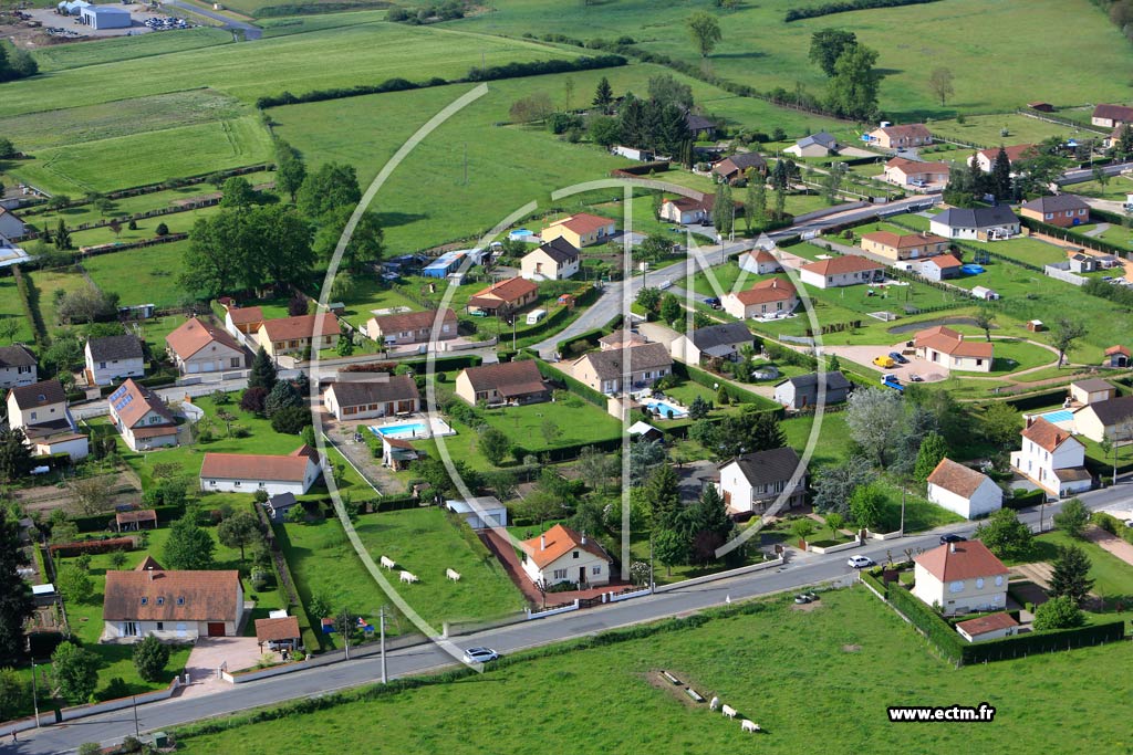 Photo arienne de Saint-Rmy-en-Rollat (Les Carrs)