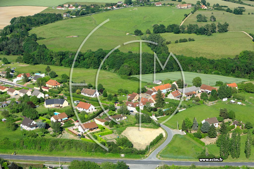 Photo arienne de Seuillet (Le Grand Village)