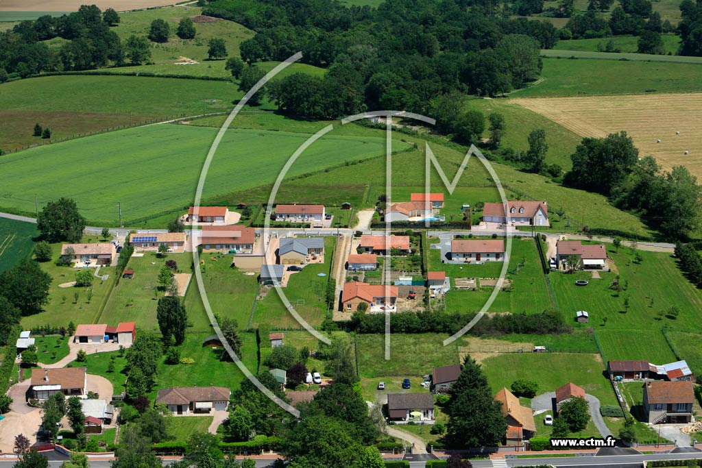 Photo arienne de Vendat (Les Basses Landes)