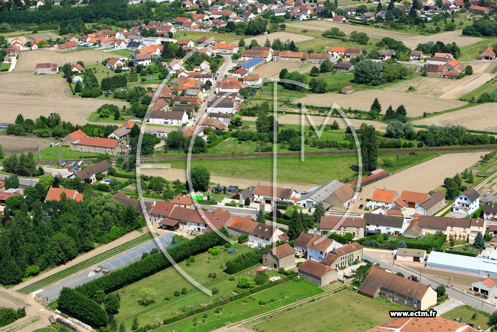 Photo arienne de Auxonne