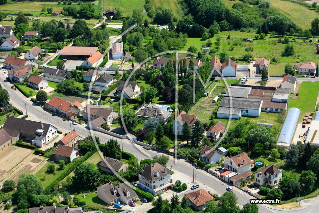 Photo arienne de Auxonne