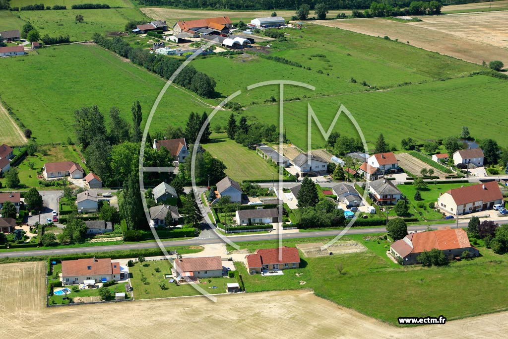 Photo arienne de Auxonne (Lorrey)
