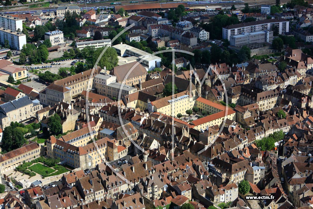 Photo arienne de Dole