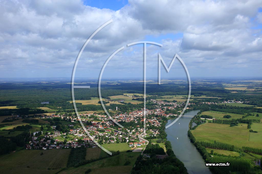 Photo arienne de Lamarche-sur-Sane