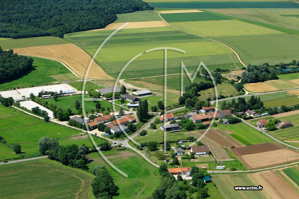 Photo arienne de Les Maillys (Mailly-la-ville)