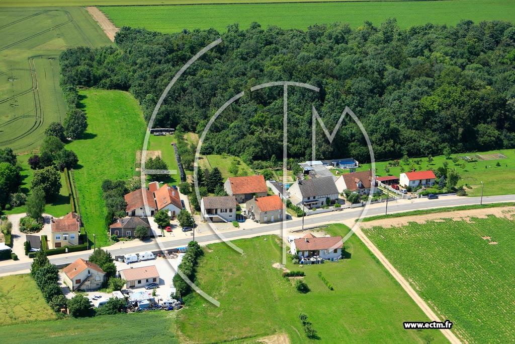 Photo arienne de Les Maillys (Mailly-le-Chteau)