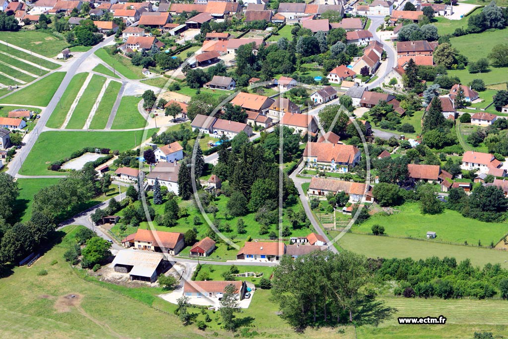 Photo arienne de Longwy-sur-le-Doubs