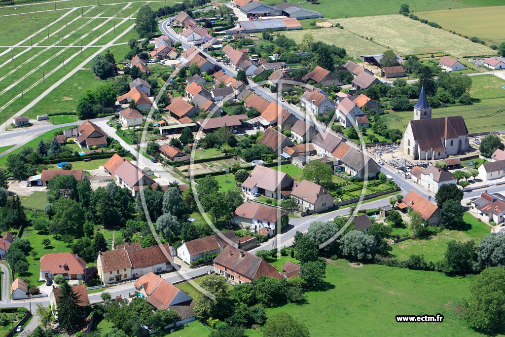 Photo arienne de Longwy-sur-le-Doubs