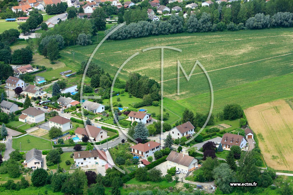 Photo arienne de Molay (Le Faubourg)