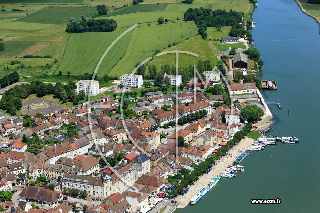 Photo arienne de Saint-Jean-de-Losne
