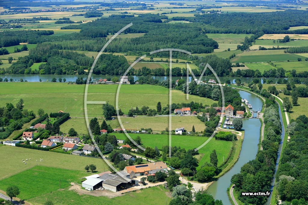 Photo arienne de Saint-Symphorien-sur-Sane